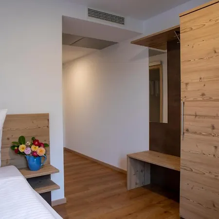 Adler Otel Oberteuringen