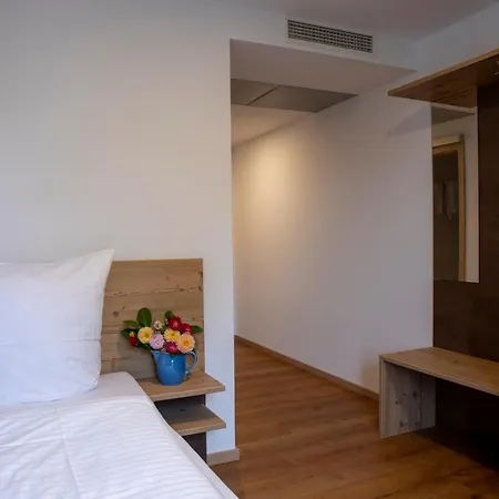 Adler Otel Oberteuringen